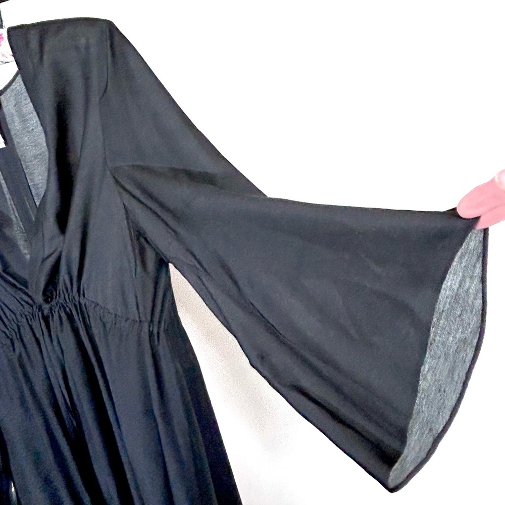 Jets like-new caftan cover up